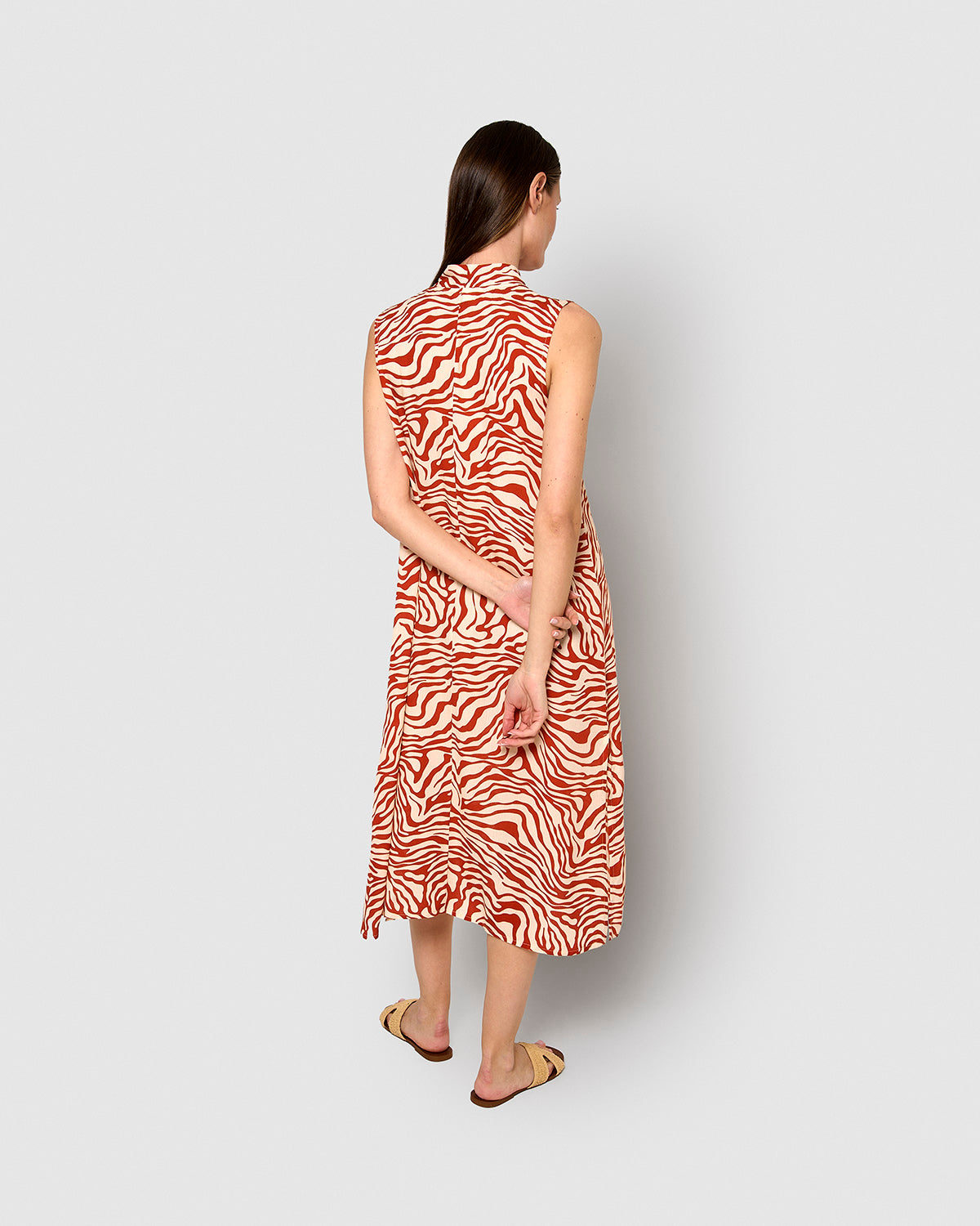 Vestido midi bambula detalles plisados iratia teja