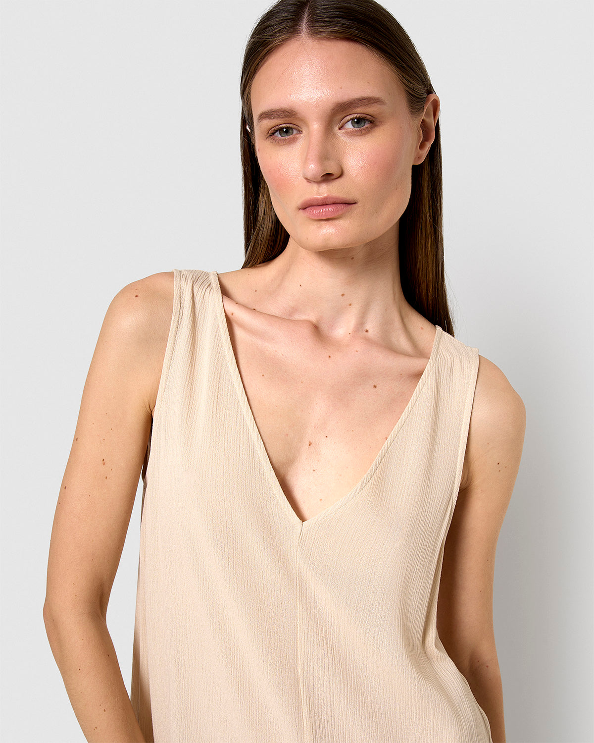 Mono largo bambula detalles plisados beige