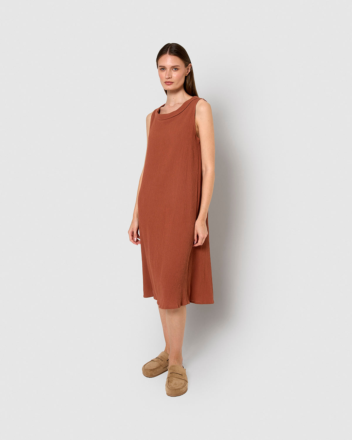 Vestido midi cuello drapeado algodón lino rosette