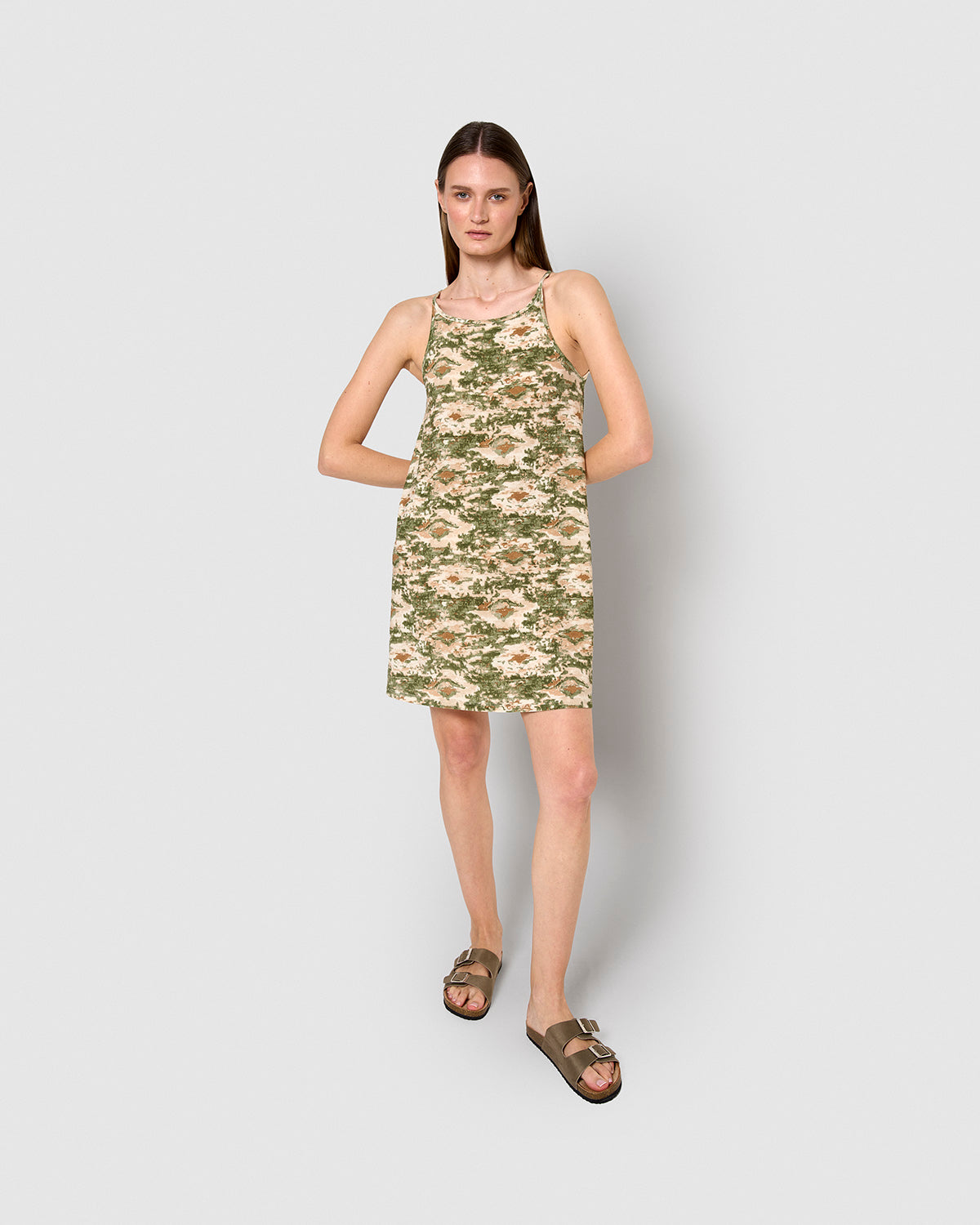 Vestido corto tirantes crepe magnus verde