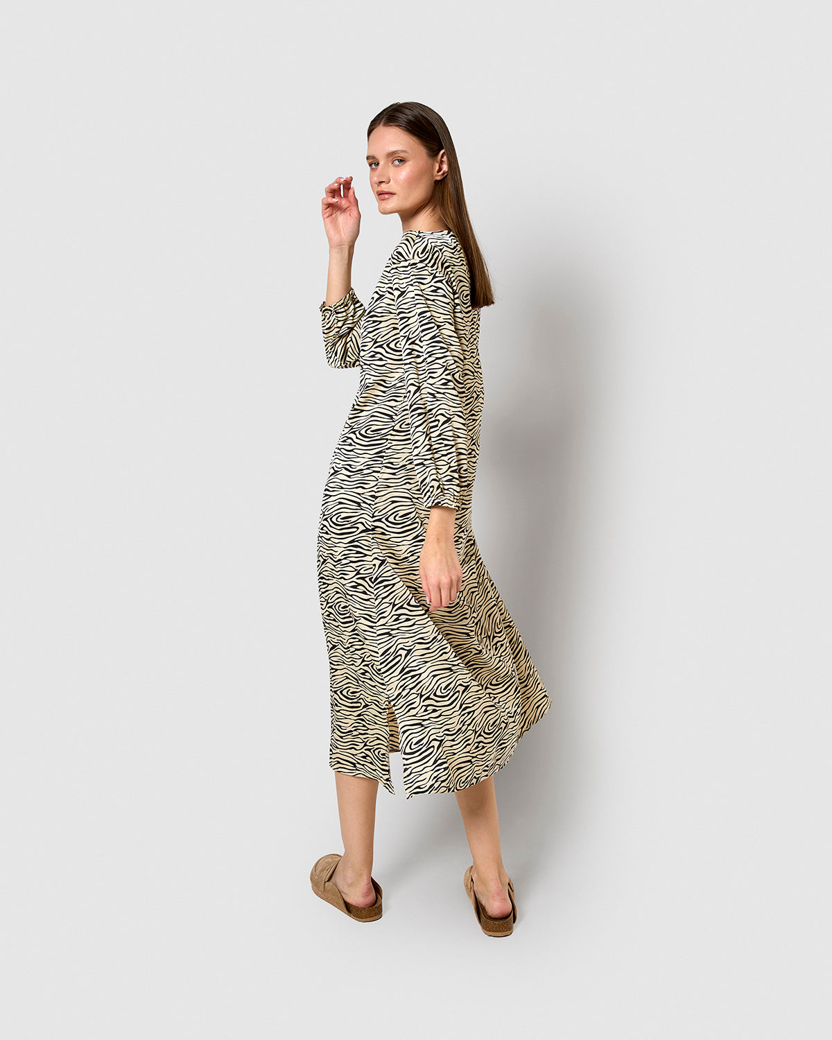 Vestido largo satén uda negro