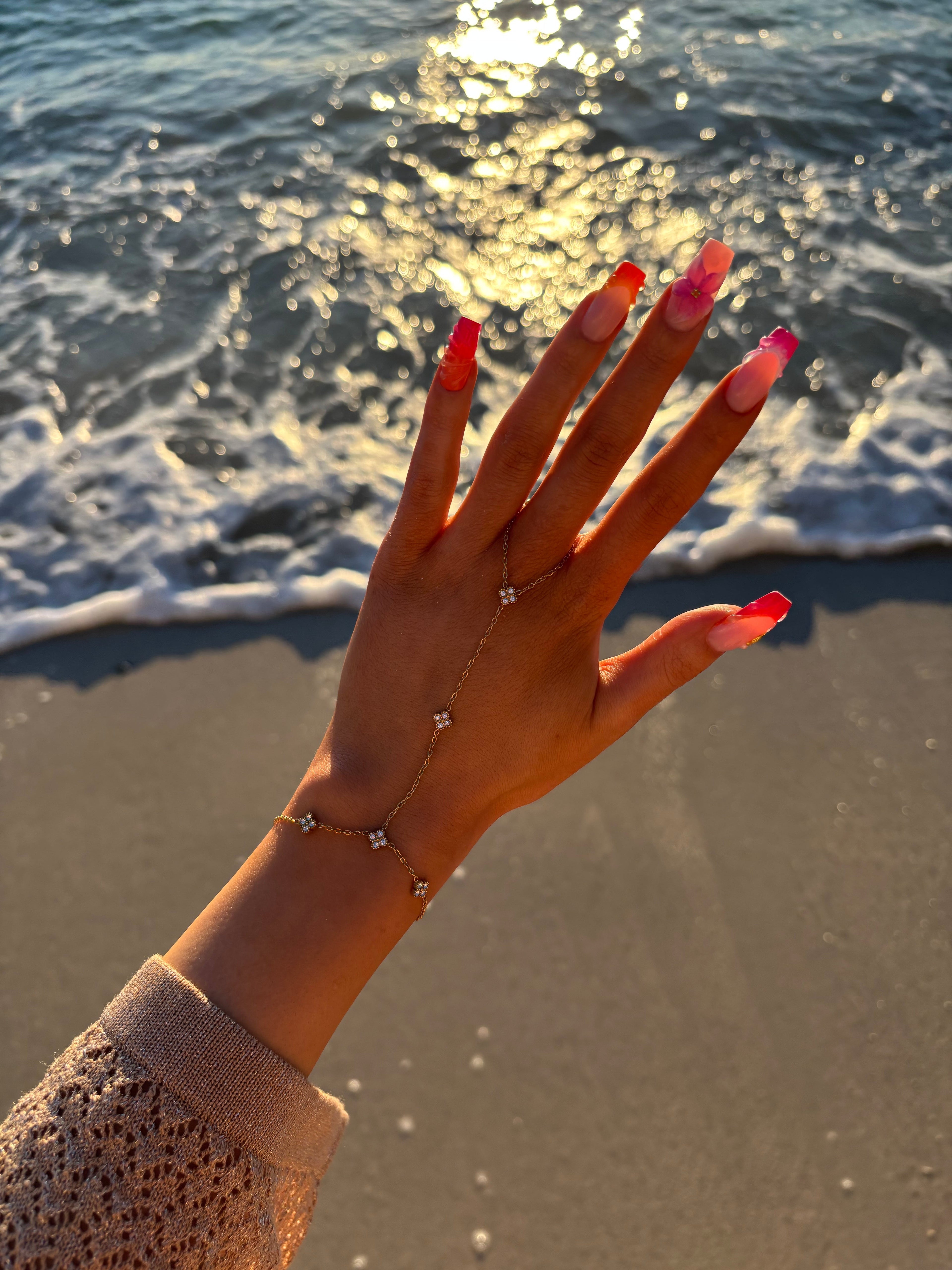 Cadena de Mano Tessa