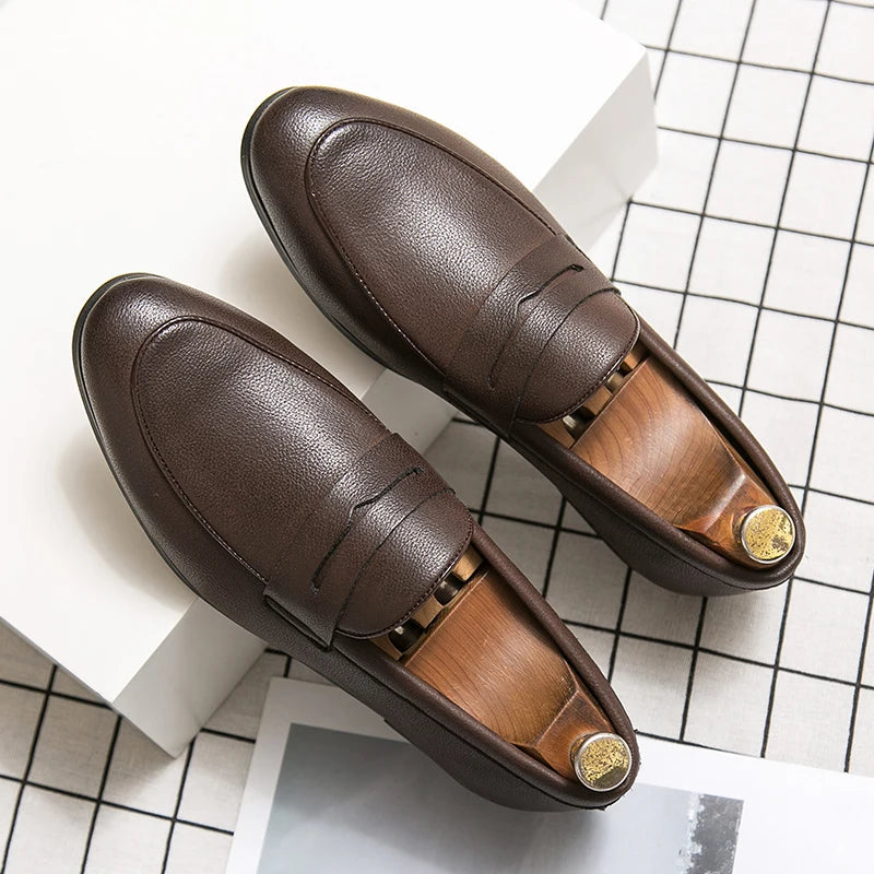Mocasines de boda elegantes de piel