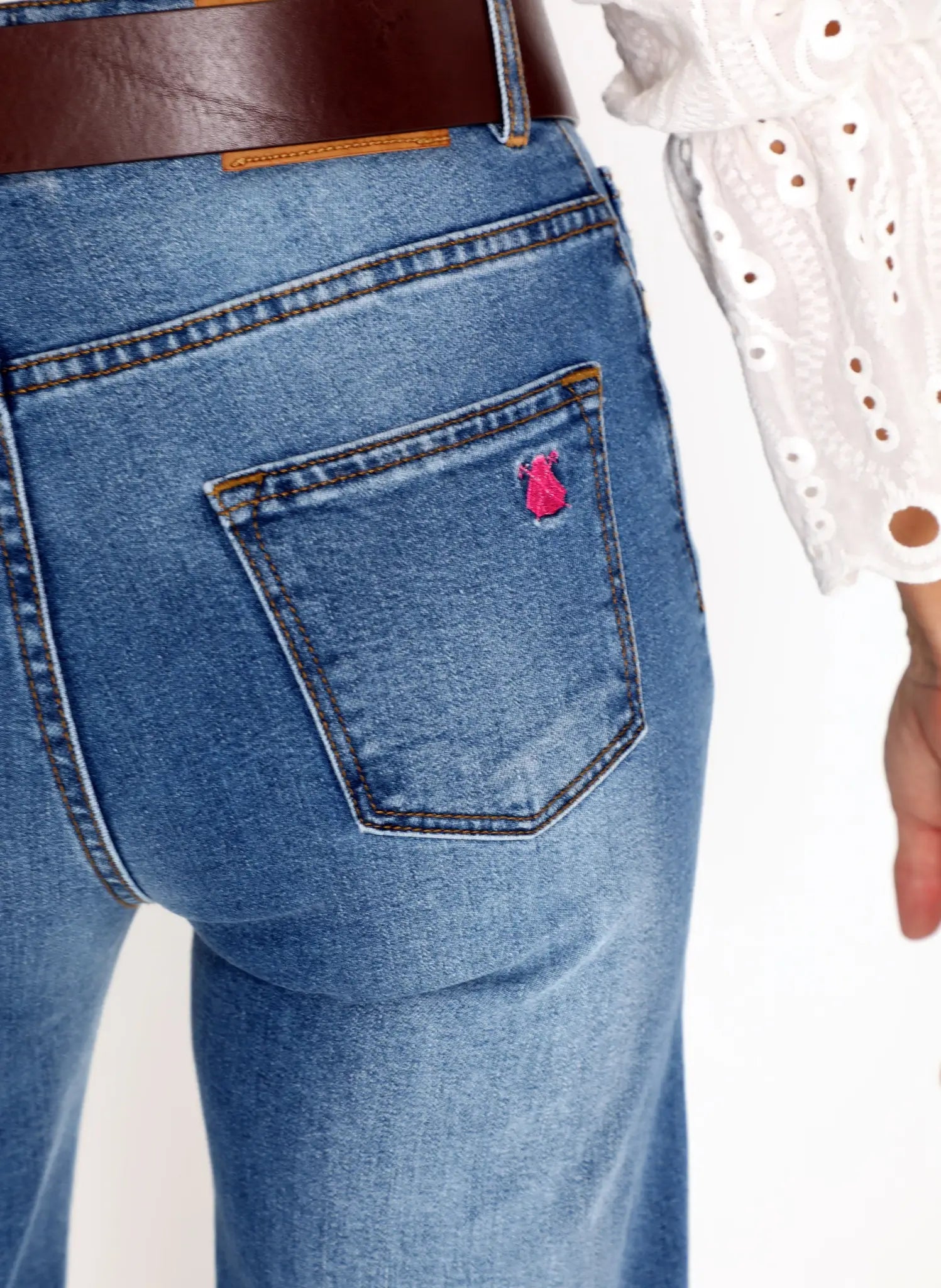 Pantalón Vaquero Ancho Tiro Medio Mujer