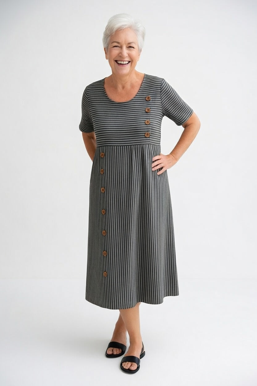 Vestido a rayas fluido con encanto estival