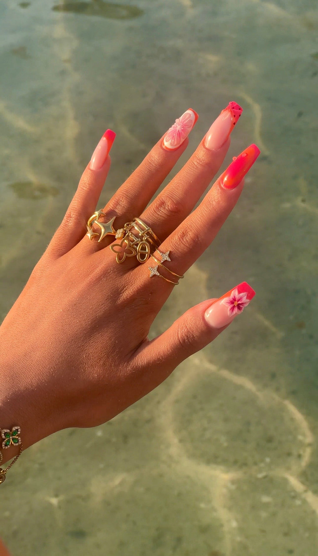 Anillo Célestine