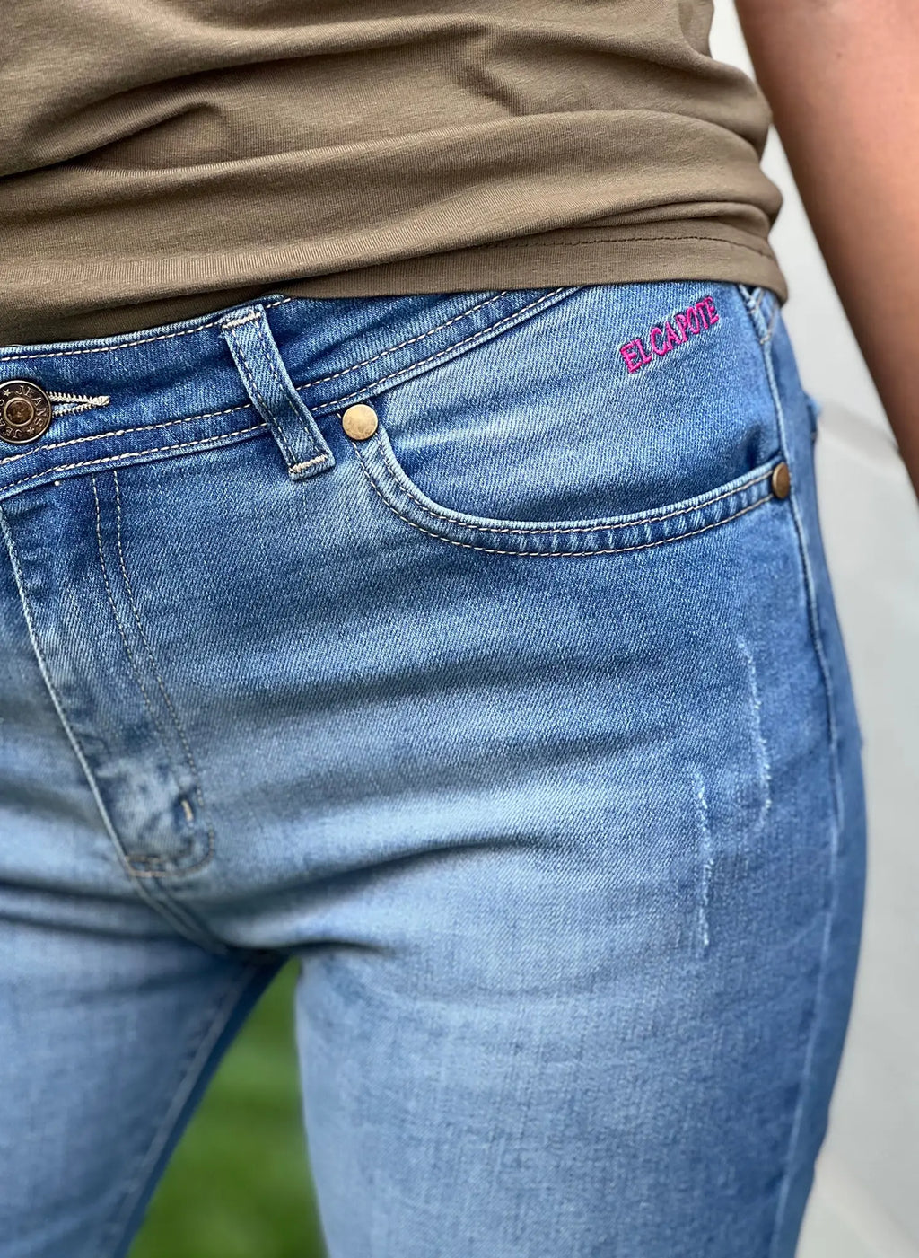 Pantalón Vaquero Claro  Desgastado Tiro Alto Mujer