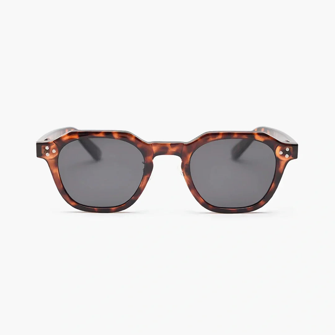 Gafas de Sol Margaux – Geometría Precisa con UV400