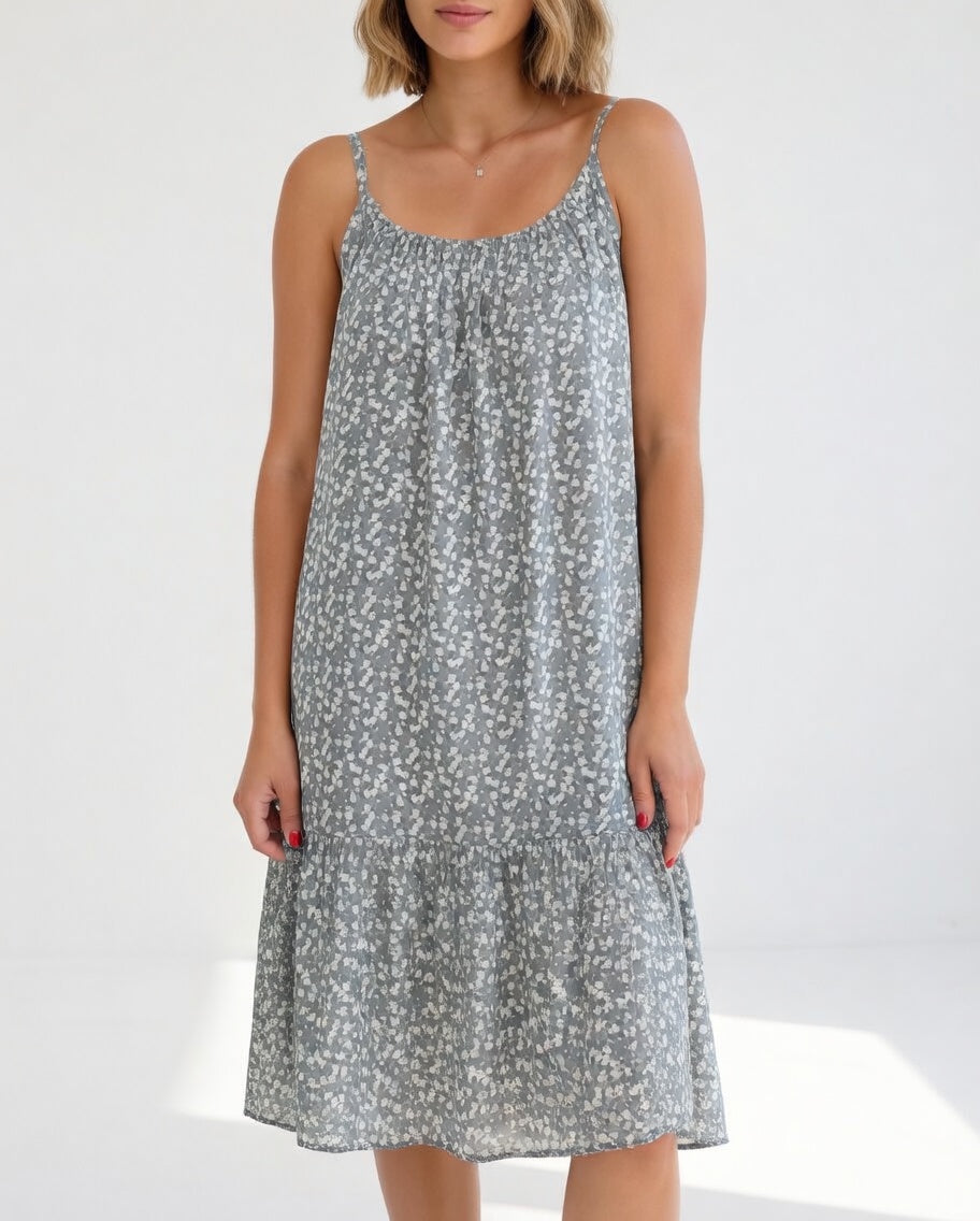 Vestido ligero con estampado delicado para el verano